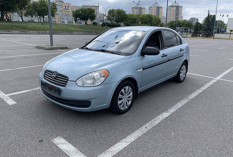 Hyundai Accent 2009
