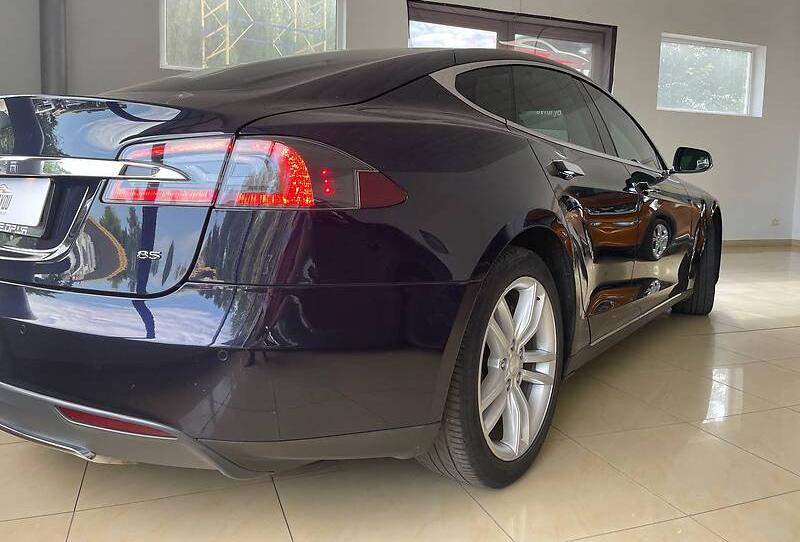 Tesla Model S 85 2014