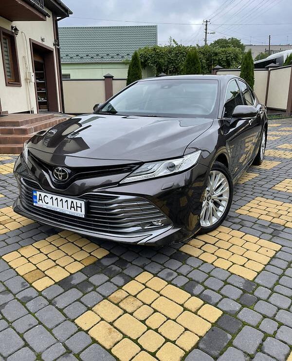 Toyota Camry Premium 2018