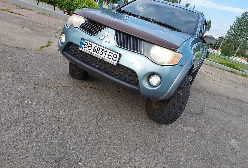 Mitsubishi L 200 2008