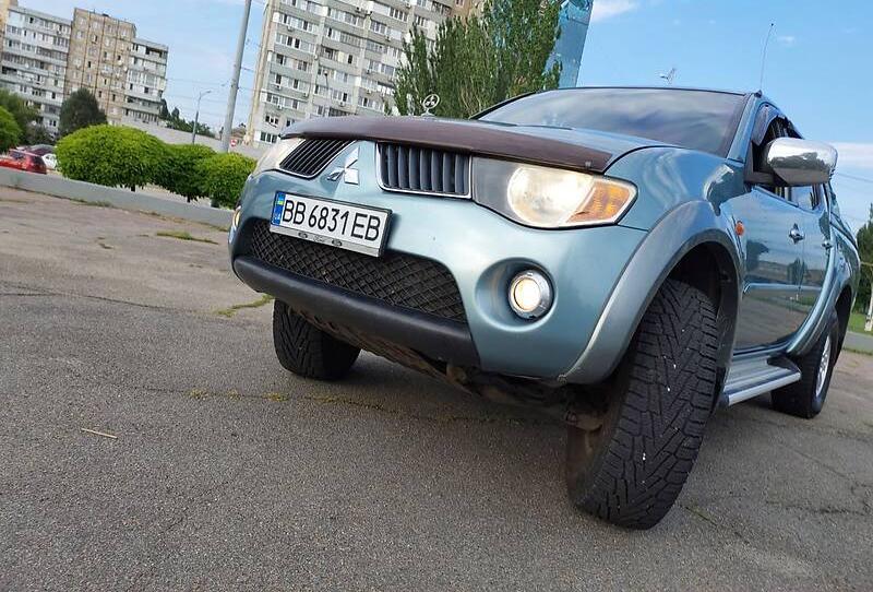 Mitsubishi L 200 2008