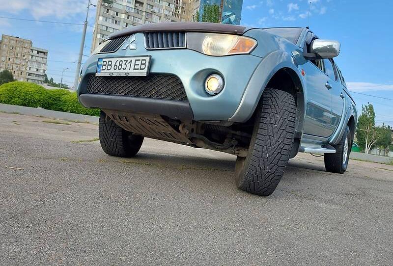 Mitsubishi L 200 2008