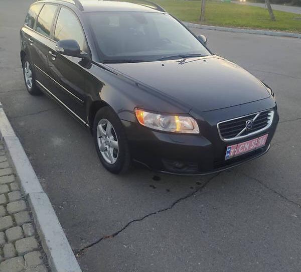 Volvo V50 2009