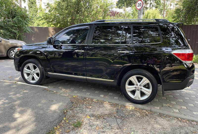 Toyota Highlander 2011