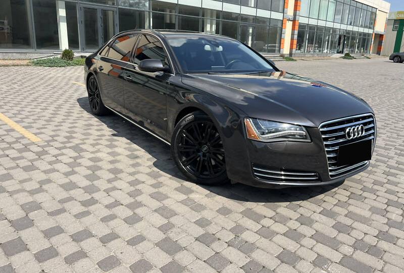 Audi A8 2013