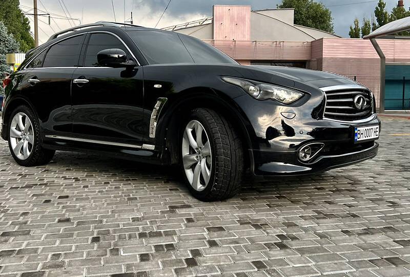 Infiniti FX 30 2011