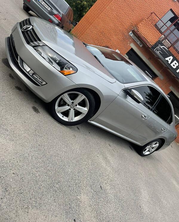 Volkswagen Passat B7 SE 2012