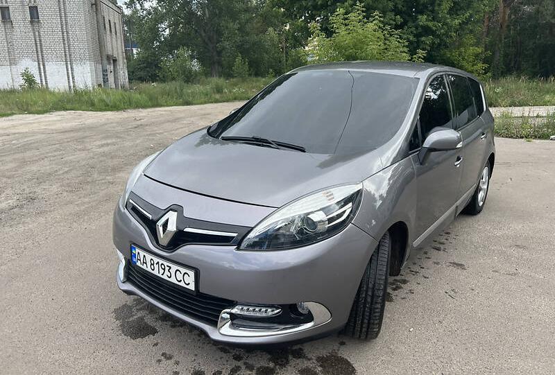 Renault Grand Scenic 2015