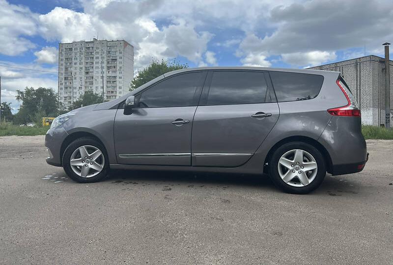 Renault Grand Scenic 2015