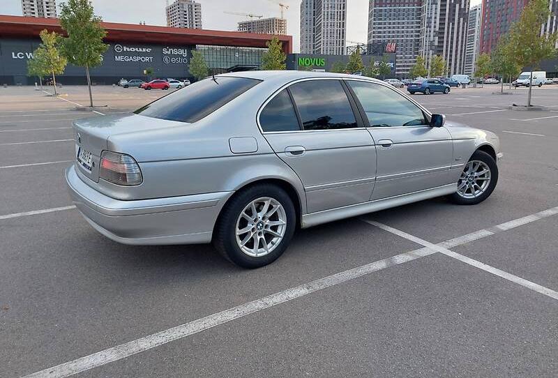 BMW 525 2002