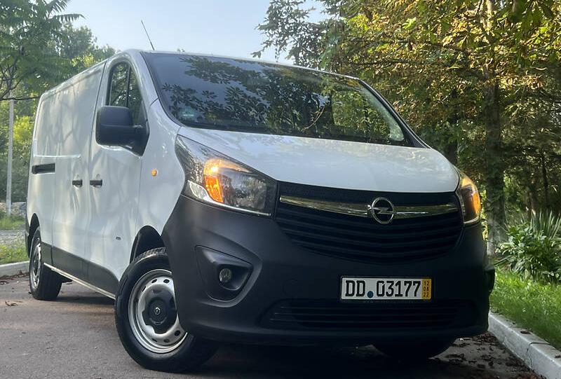 Opel Vivaro груз. MAXI LONG 2015