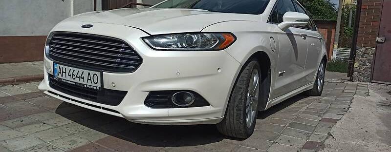 Ford Fusion 2016