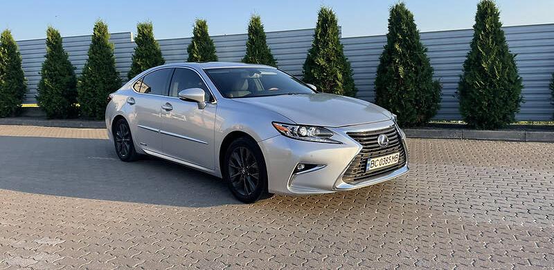 Lexus ES 2013