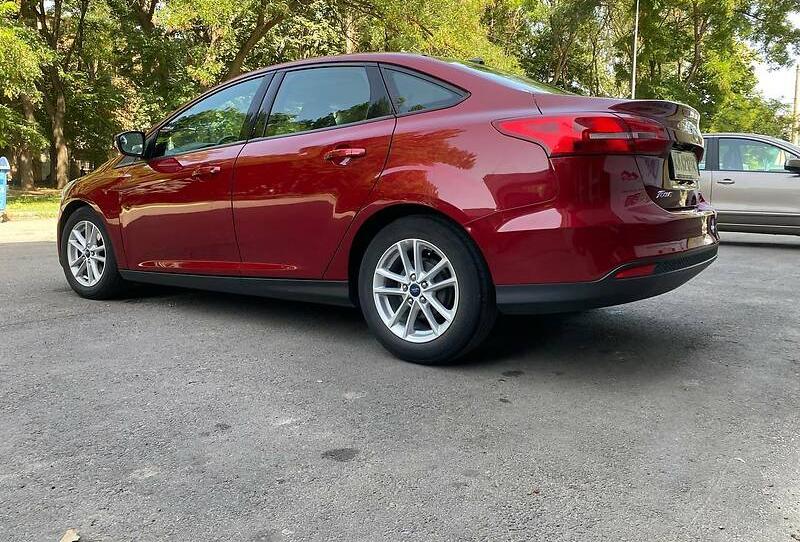 Ford Focus SE  2015