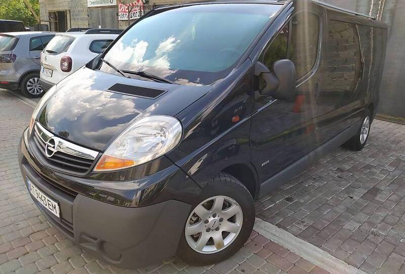 Opel Vivaro пасс. 2009