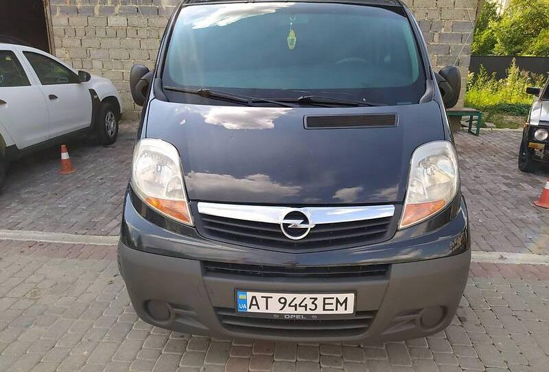 Opel Vivaro пасс. 2009