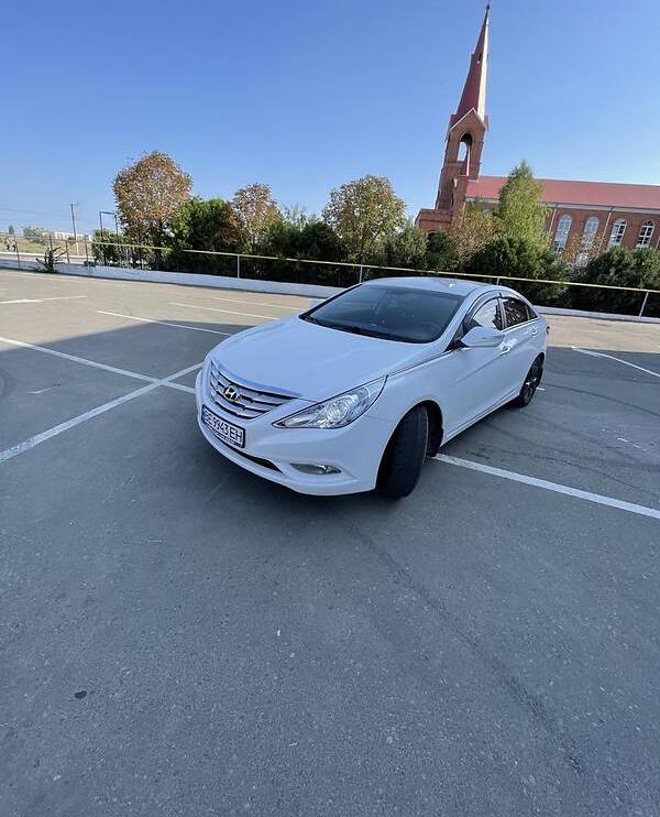Hyundai Sonata 2012