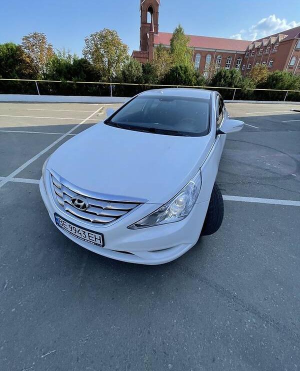 Hyundai Sonata 2012