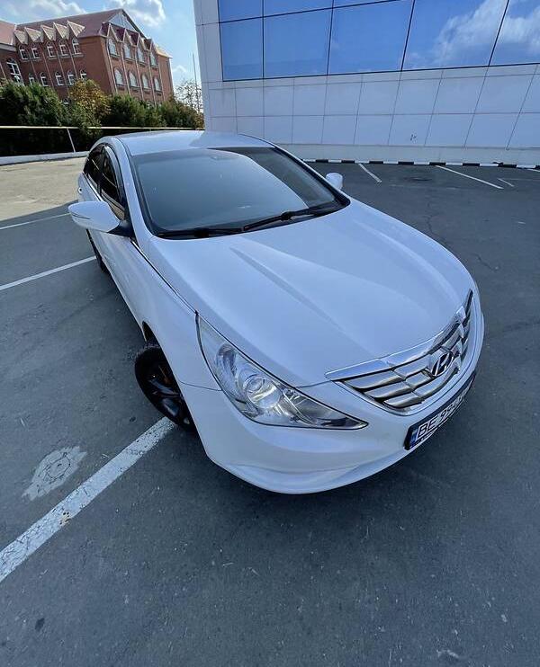 Hyundai Sonata 2012