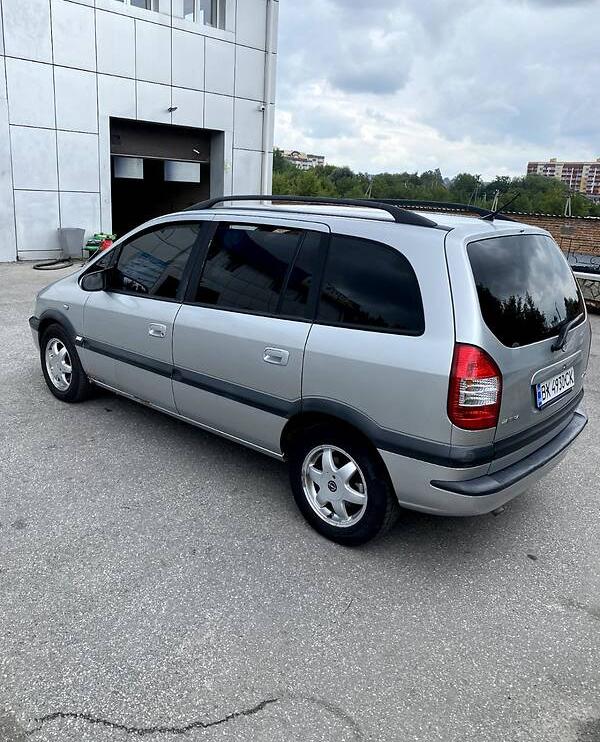 Opel Zafira 2002
