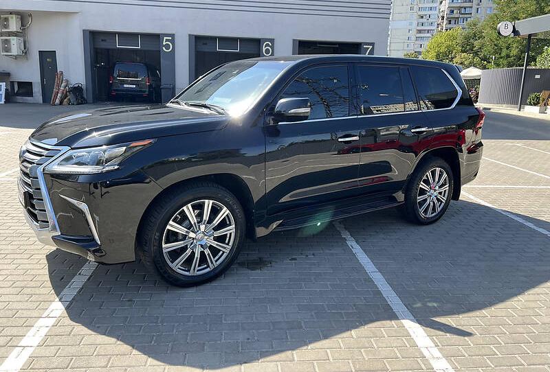 Lexus LX 2017