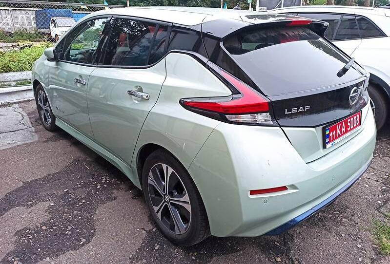 Nissan Leaf SV 2019