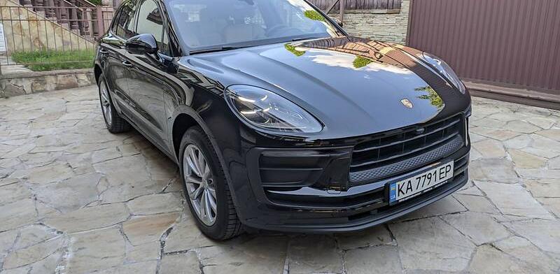 Porsche Macan 95B 2021