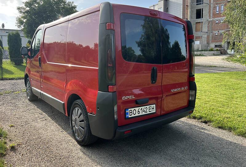 Opel Vivaro пасс. 2003