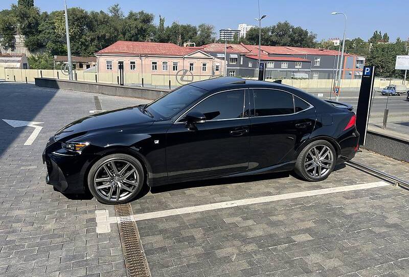 Lexus IS 2017