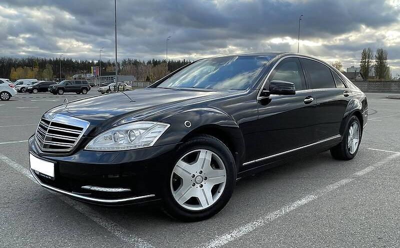 Mercedes-Benz S-Class 2010