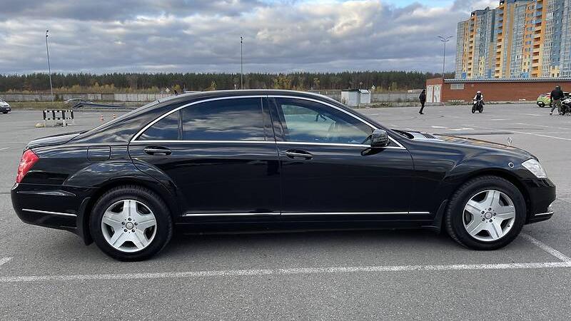 Mercedes-Benz S-Class 2010