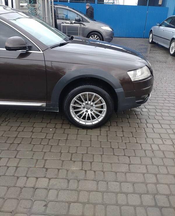 Audi A6 Allroad 2010