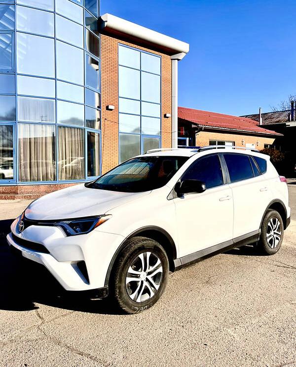Toyota RAV4 LE 2016