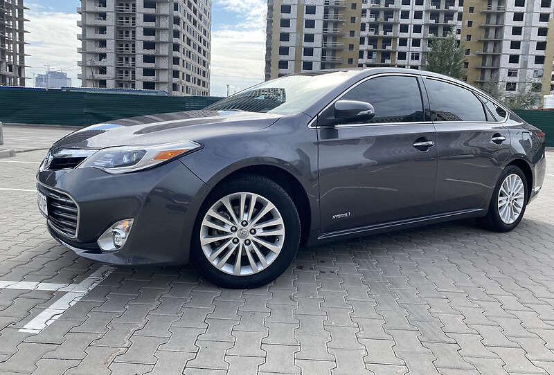 Toyota Avalon 2015