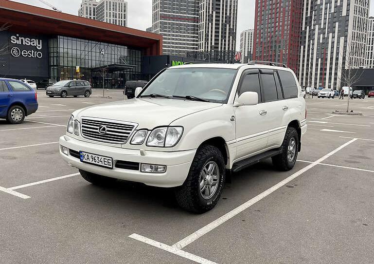 Lexus LX 2002
