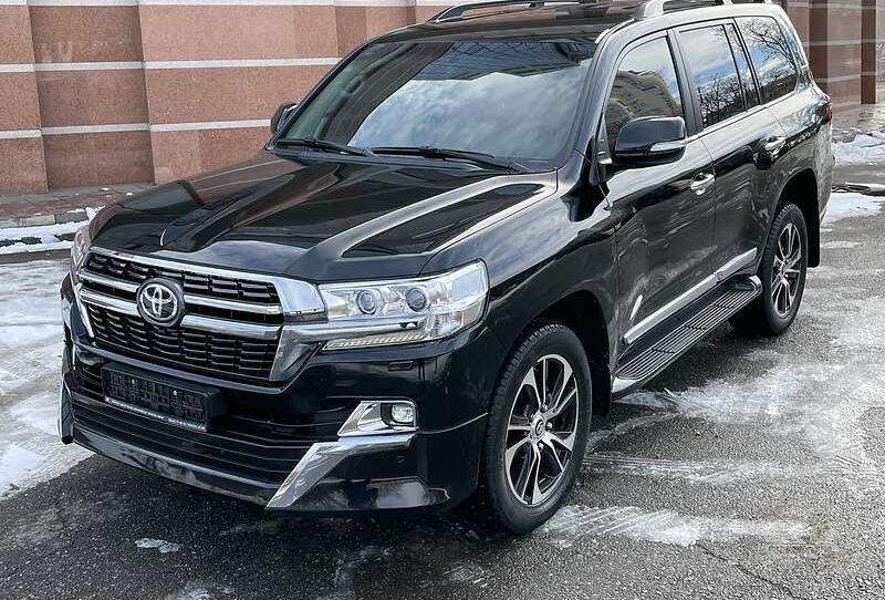 Toyota Land Cruiser 200 2020