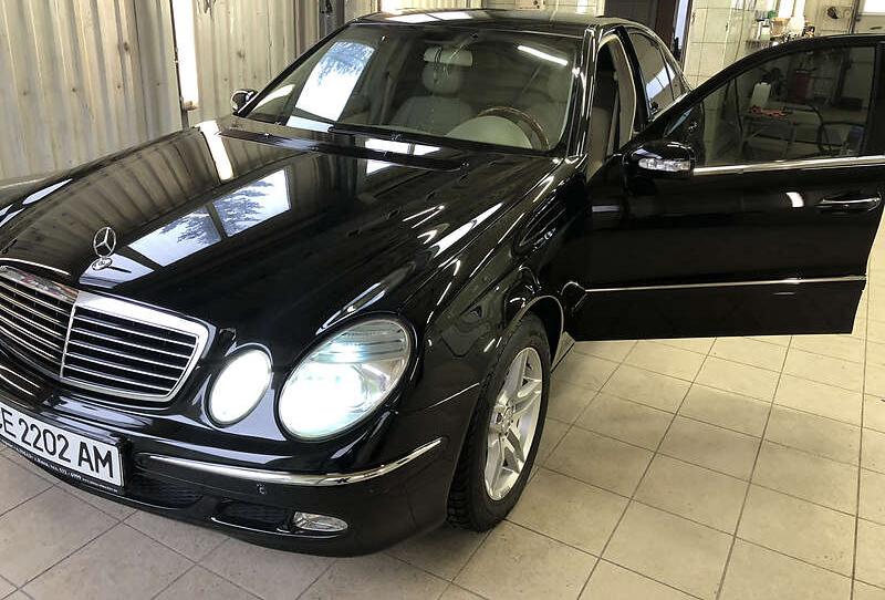 Mercedes-Benz E-Class 2003