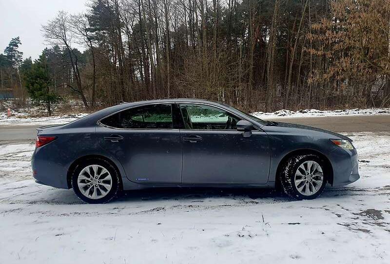 Lexus ES 2012