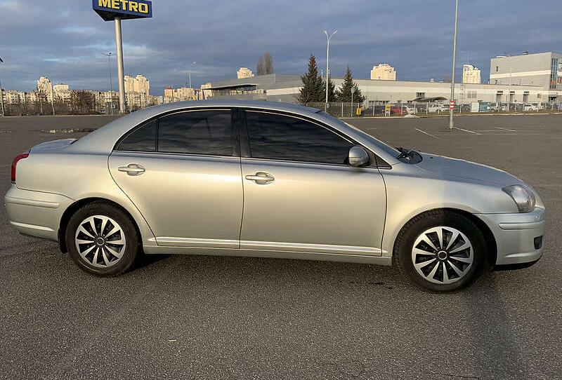 Toyota Avensis 2008
