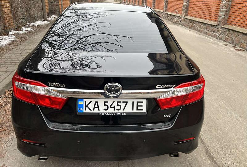 Toyota Camry 2011