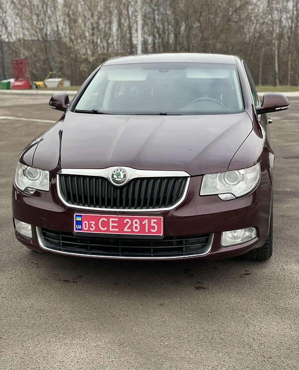 Skoda Superb 2011
