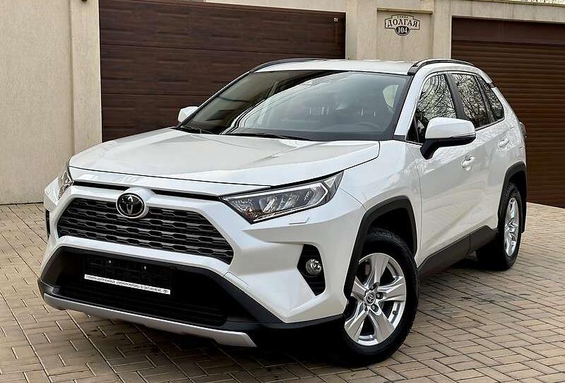 Toyota RAV4 LOUNGE 2020