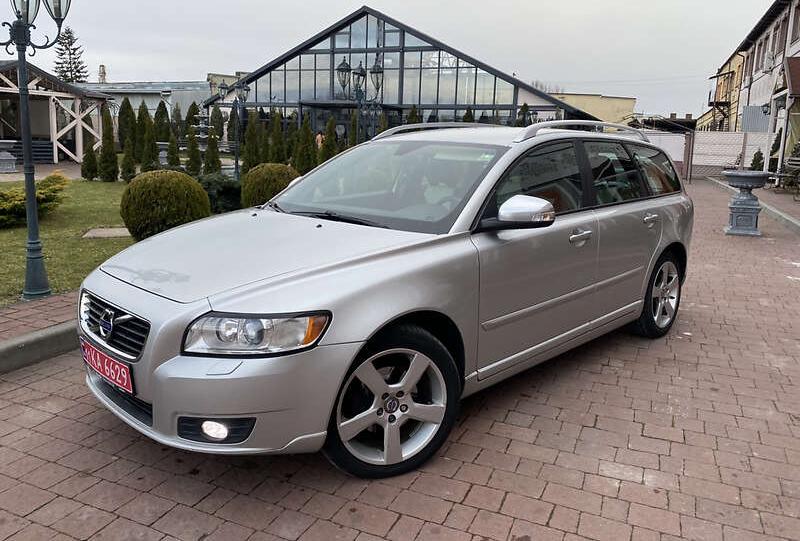 Volvo V50 RDESIGN  2011