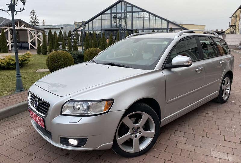 Volvo V50 RDESIGN  2011